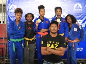 Foto de Raiz jiu-jitsu Arembepe em Abrantes, BA por Solutudo