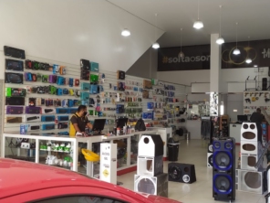 Foto de MAX SOUND ÁUDIO E ELETRÔNICOS em Vitória da Conquista, BA por Solutudo