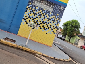 Foto de Farmácia Multidrogas Bertoline - Pederneiras em Pederneiras, SP por Solutudo