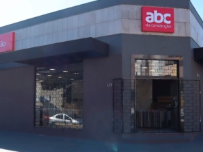 Foto de ABC da Construção Marília em Marília, SP por Solutudo