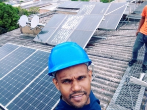 Foto de L&C Solar Power em Belo Horizonte, MG por Solutudo