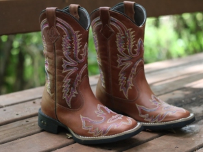 Foto de Botas Peão Di Locali em Santa Cruz do Rio Pardo, SP por Solutudo