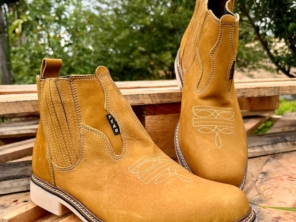 Foto de Botas Peão Di Locali em Santa Cruz do Rio Pardo, SP por Solutudo