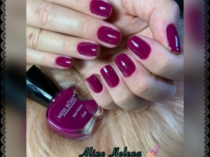 Foto de Espaço Aline Helena Nails Designer em Jaboticabal, SP por Solutudo