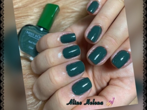 Foto de Espaço Aline Helena Nails Designer em Jaboticabal, SP por Solutudo