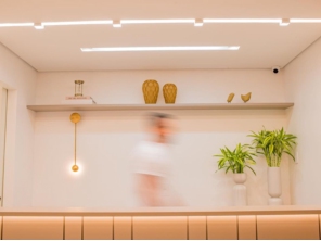 Foto de Terras Arquitetura e Interiores em Campina Grande, PB por Solutudo