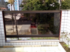 Foto de Vidraçaria e Esquadria - Itaqui Vidros em Matinhos, PR por Solutudo