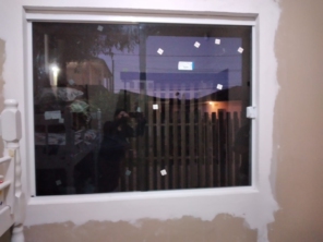Foto de Vidraçaria e Esquadria - Itaqui Vidros em Matinhos, PR por Solutudo