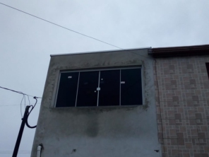 Foto de Vidraçaria e Esquadria - Itaqui Vidros em Matinhos, PR por Solutudo