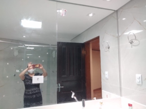 Foto de Vidraçaria e Esquadria - Itaqui Vidros em Matinhos, PR por Solutudo