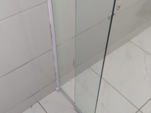 Foto de Vidraçaria e Esquadria - Itaqui Vidros em Matinhos, PR por Solutudo