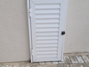Foto de Vidraçaria e Esquadria - Itaqui Vidros em Matinhos, PR por Solutudo