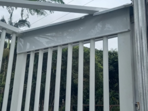 Foto de Vidraçaria e Esquadria - Itaqui Vidros em Matinhos, PR por Solutudo