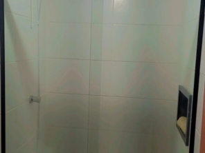 Foto de Vidraçaria e Esquadria - Itaqui Vidros em Matinhos, PR por Solutudo