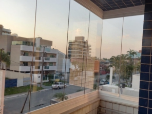Foto de Vidraçaria e Esquadria - Itaqui Vidros em Matinhos, PR por Solutudo
