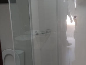Foto de Vidraçaria e Esquadria - Itaqui Vidros em Matinhos, PR por Solutudo
