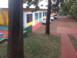 Foto de EMEI Arco Iris em Santa Cruz do Rio Pardo, SP por Solutudo