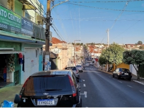 Foto de Barato Centro em Pederneiras, SP por Solutudo
