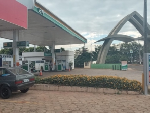 Foto de Auto Posto Carrero em São Manuel, SP por Solutudo