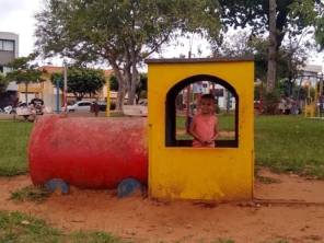 Foto de Parquinho Municipal Levado da Breca em Santa Cruz do Rio Pardo, SP por Solutudo