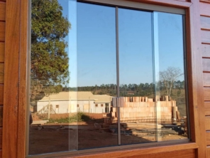 Foto de Vidraçaria Belvedere em Congonhas, MG por Solutudo