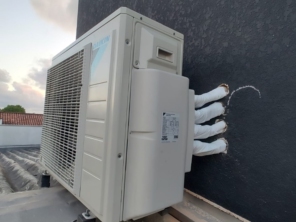 Foto de TH Rocha Energia Solar e Climatização em Itapoá, SC por Solutudo