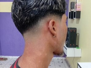 Foto de D.Feitosa Barbearia e Salão em Guajará-Mirim, RO por Solutudo
