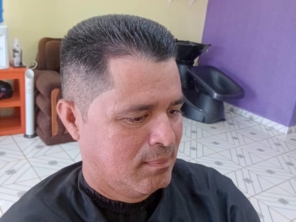 Foto de D.Feitosa Barbearia e Salão em Guajará-Mirim, RO por Solutudo