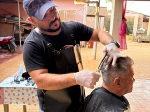 Foto de D.Feitosa Barbearia e Salão em Guajará-Mirim, RO por Solutudo
