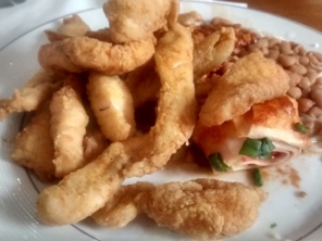 Foto de Sabor da Tilápia em Santa Cruz do Rio Pardo, SP por Solutudo