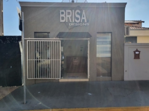 Foto de Brisa uniformes em Santa Cruz do Rio Pardo, SP por Solutudo
