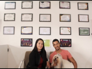 O Pet Shop Padovan nasceu de um propósito: promover saúde, bem-estar e qualidade de vida aos cães, com cuidado, respeito e muito amor. À frente da empresa estão Cleberson Padovan, fundador e CEO, e Sandiele  gestora e futura médica veterinária. Além de compartilharem uma vida juntos como casal, compartilham também a mesma paixão pelos animais e o compromisso de oferecer um ambiente seguro, acolhedor e totalmente voltado ao conforto e equilíbrio dos pets. Cada detalhe do Padovan foi pensado para unir profissionalismo e carinho, garantindo que cada banho, tosa, consulta ou hospedagem seja uma experiência positiva e tranquila — para o pet e para o tutor. Nosso trabalho vai muito além da estética: buscamos cuidar da saúde física e emocional dos cães, proporcionando momentos de relaxamento, confiança e felicidade. Pet Shop Padovan — onde amor, ciência e cuidado caminham juntos.
