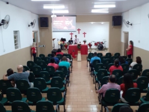 Foto de Igreja do Evangelho Quadrangular em Santa Cruz do Rio Pardo, SP por Solutudo