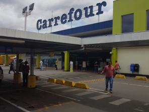 Foto de Carrefour Hipermercado em Goiânia, GO por Solutudo