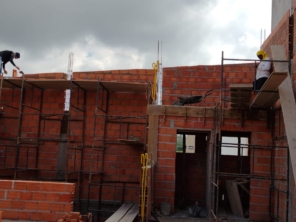 Foto de Paint Evolution Airless Spray Reformas e Construção em Louveira, SP por Solutudo