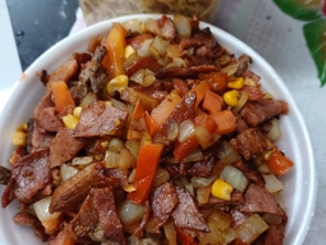 Foto de Catarina Lanches em Santa Cruz do Rio Pardo, SP por Solutudo
