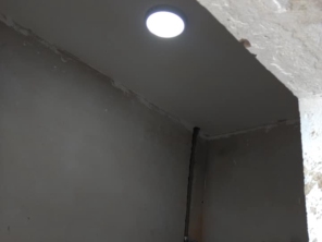 Foto de Milcsol Soluções Elétricas em Ninho Verde II Eco Residence, SP por Solutudo