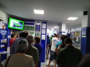 Foto de Lotérica Centro Cia da Sorte em Itapema, SC por Solutudo
