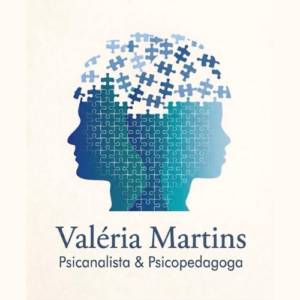 Valéria Martins Psicanalista Clínica e Psicopedagoga