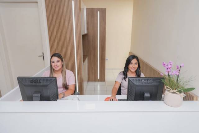 Dra. Elaine Gagete Miranda da Silva CRM 50.628 / RQE 57521