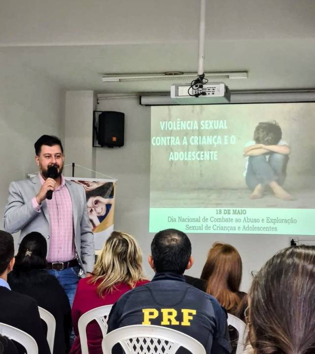 Seminário - Proteção da Criança e do Adolescente