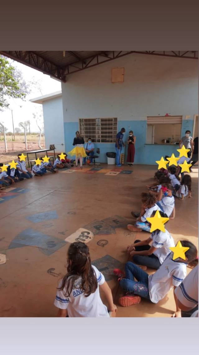 Oficina - dia da criança em assentamento escola