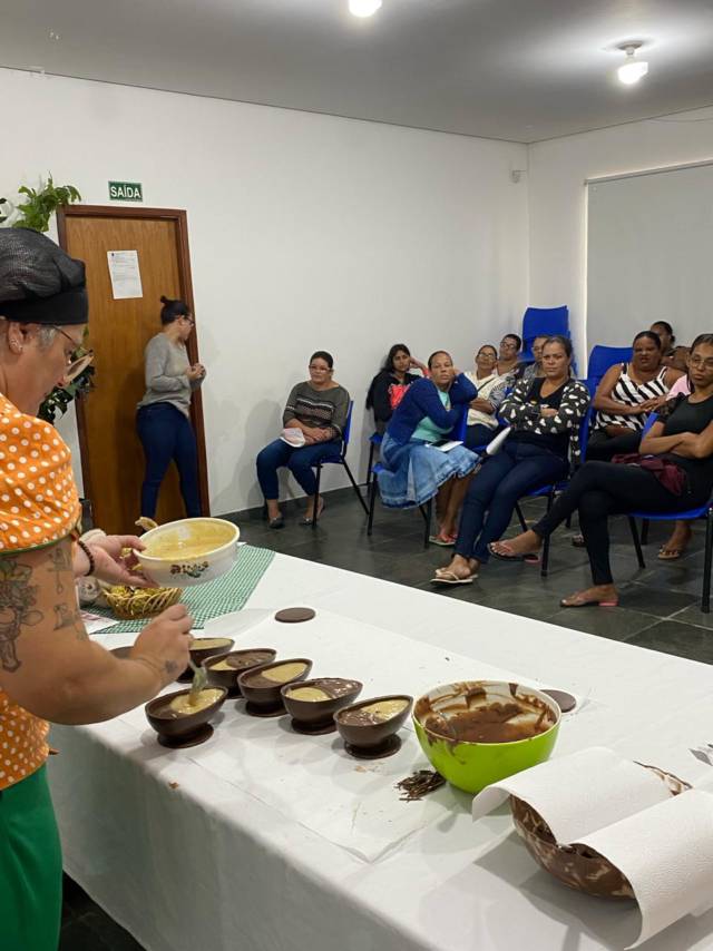 Pereira Barreto - Oficina: Ovos de Colher