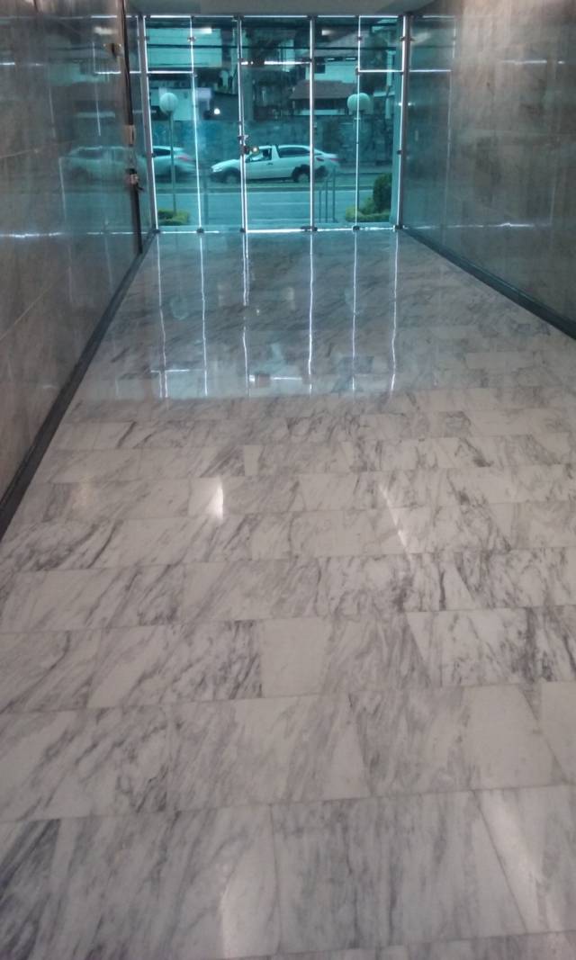 Piso Brilhante & Serviços