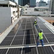 Benefícios da energia solar para residências e empresas.