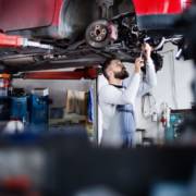 Manutenção de embreagem: saiba quando trocar as peças do seu carro