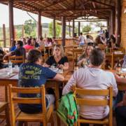 Canudos biodegradáveis e mexedores de cana pela preservação ambiental da Cuesta