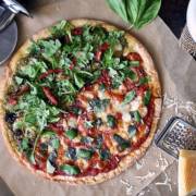 5 pizzarias abertas durante a semana para os amantes do clássico italiano