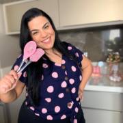 Donas de casa influenciam compartilhando rotina do dia a dia com seus seguidores