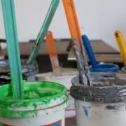 Qual a melhor tinta para pintar parede interna?